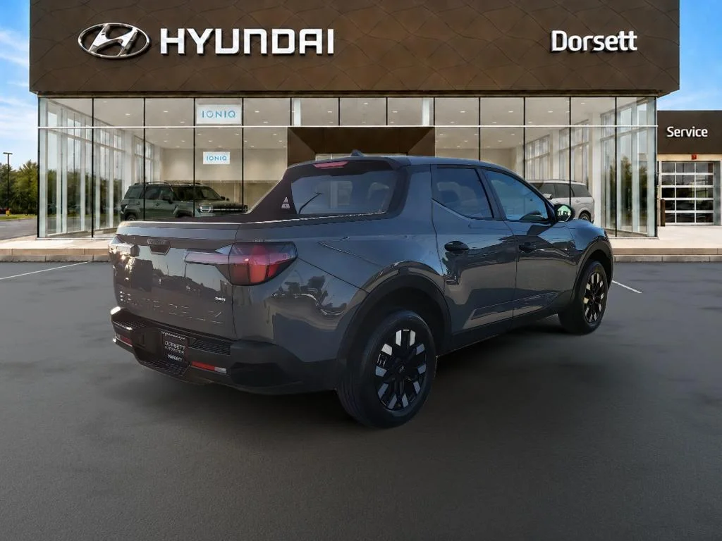 New 2027 Hampton Gray Hyundai SE image 6
