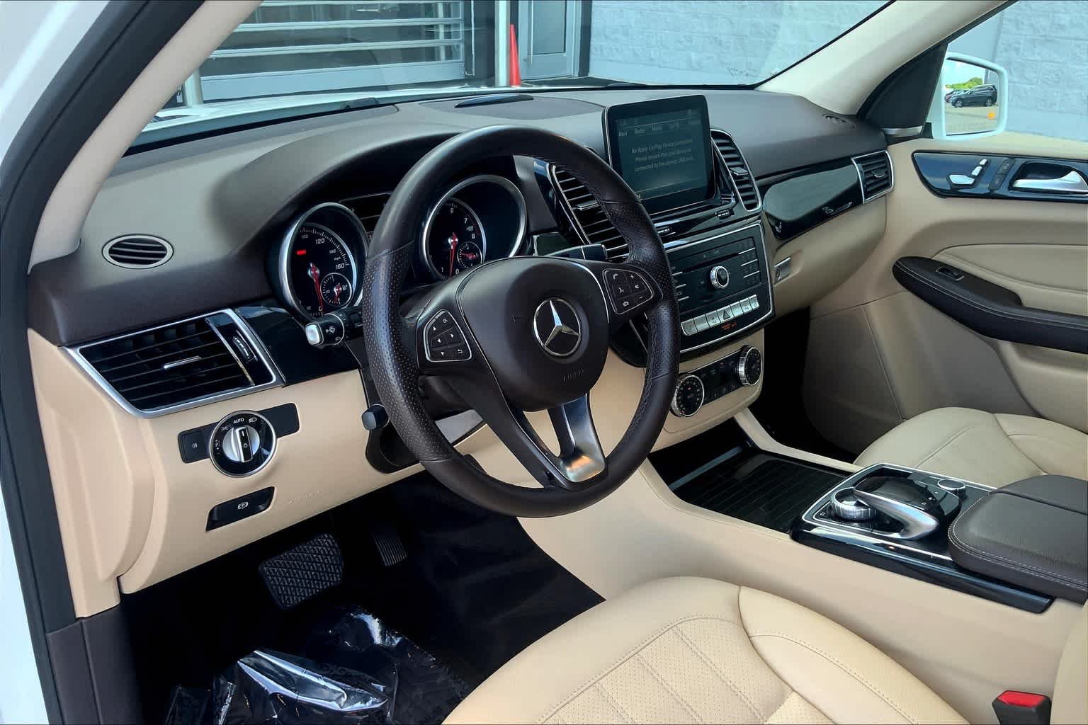 Used 2017 Polar White Mercedes-Benz GLE 350 image 16