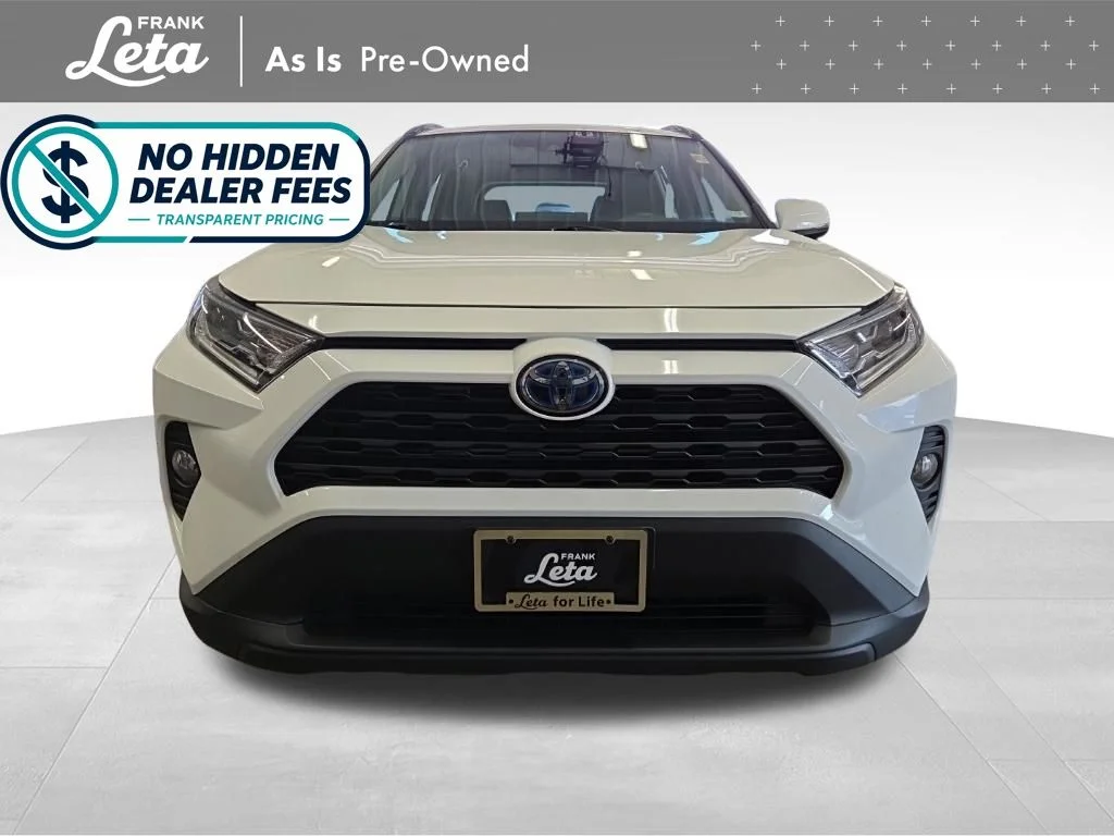 Used 2021 White Toyota XLE image 10