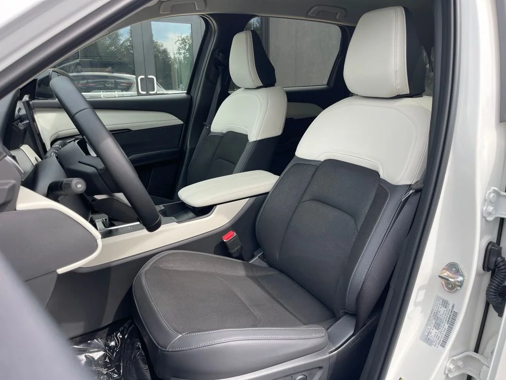 New 2026 Rhodium White Metallic Mazda 2.5 S Preferred AWD image 15
