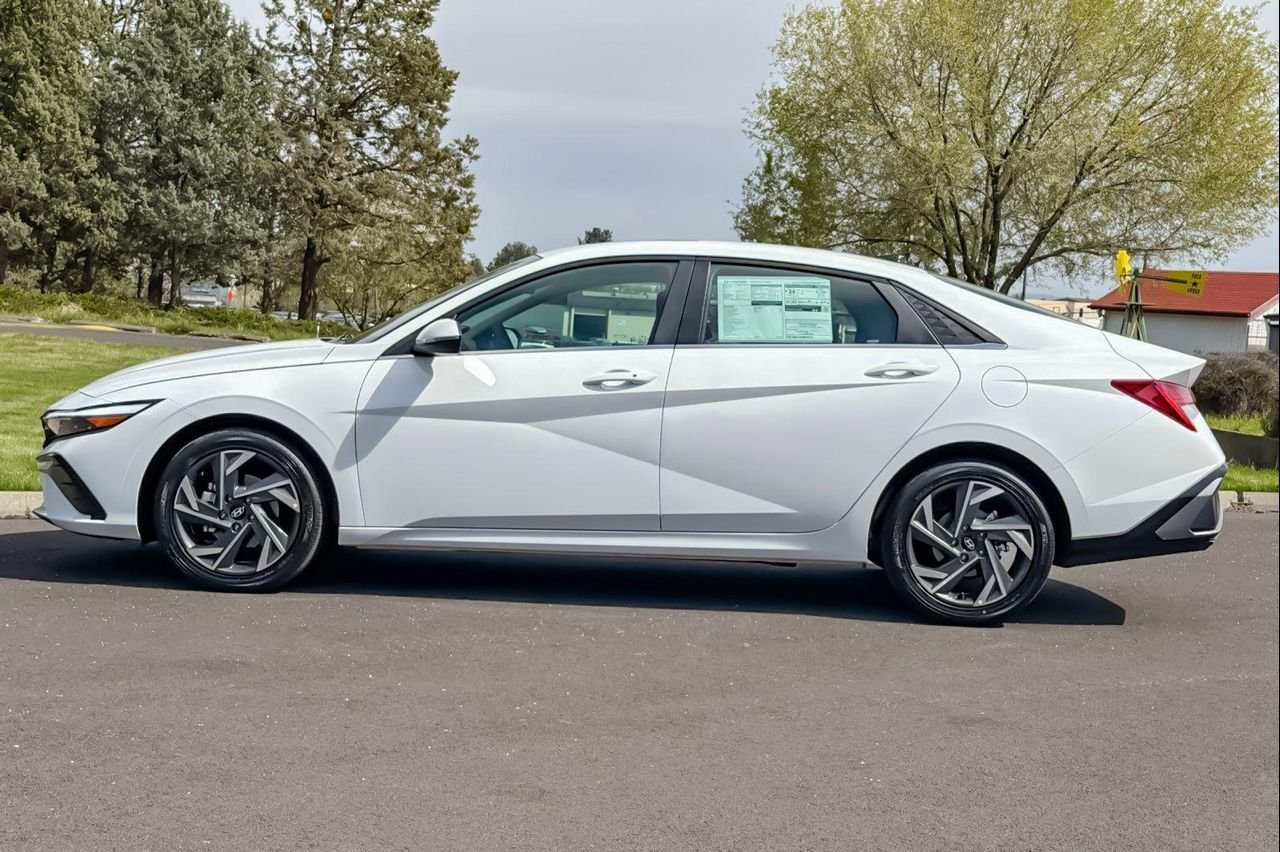 New 2026 White Hyundai Limited image 7