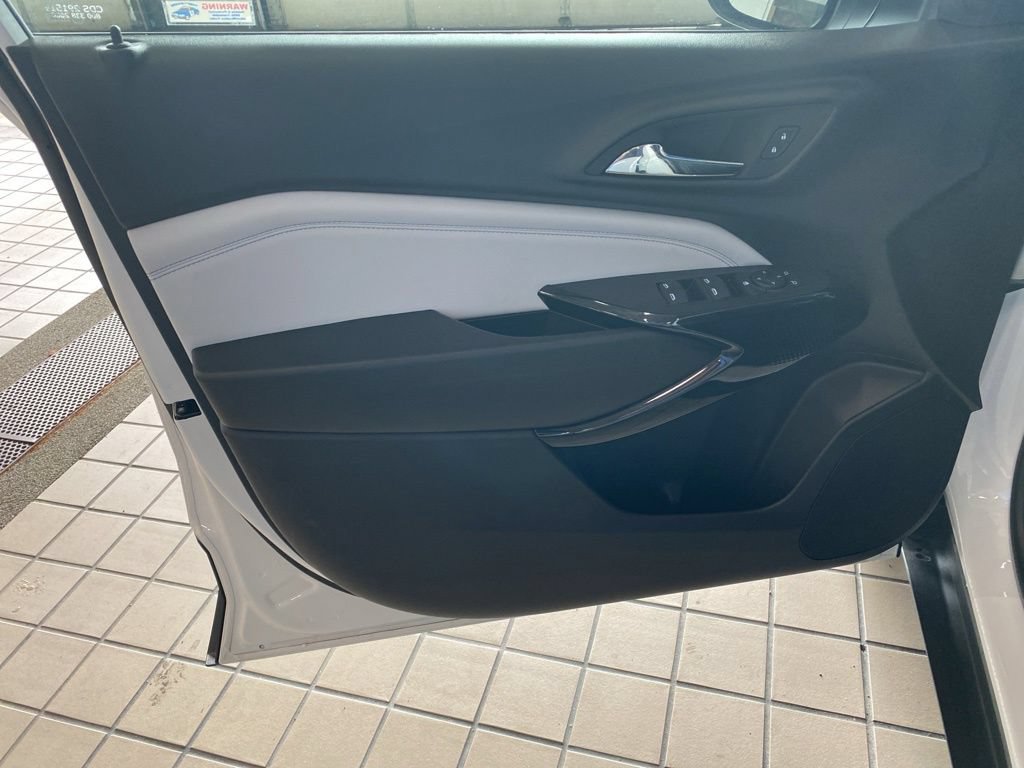 New 2026 Summit White Chevrolet LT image 10