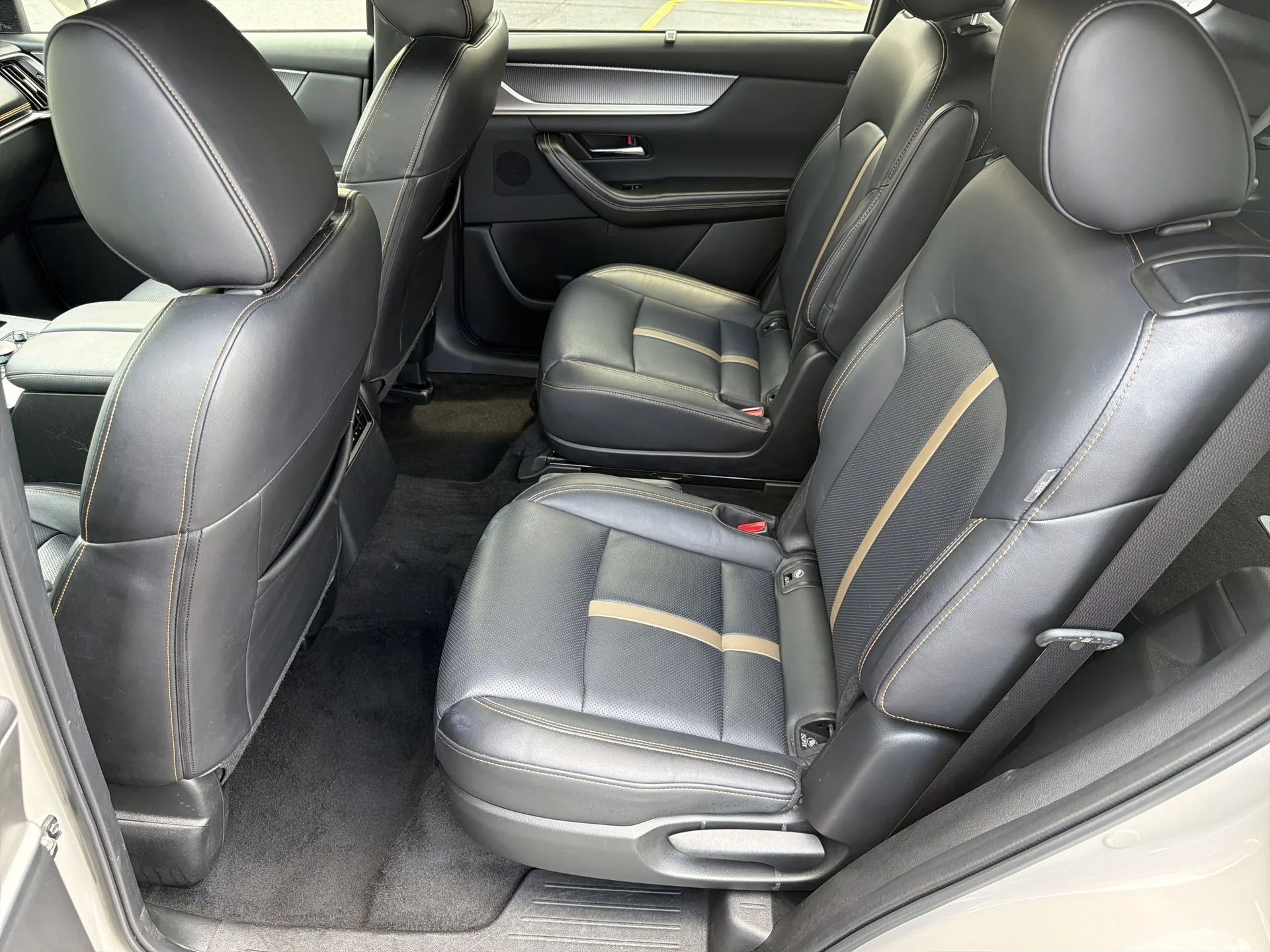 Certified Used 2025 Platinum Mazda 3.3 Turbo Premium Plus image 21
