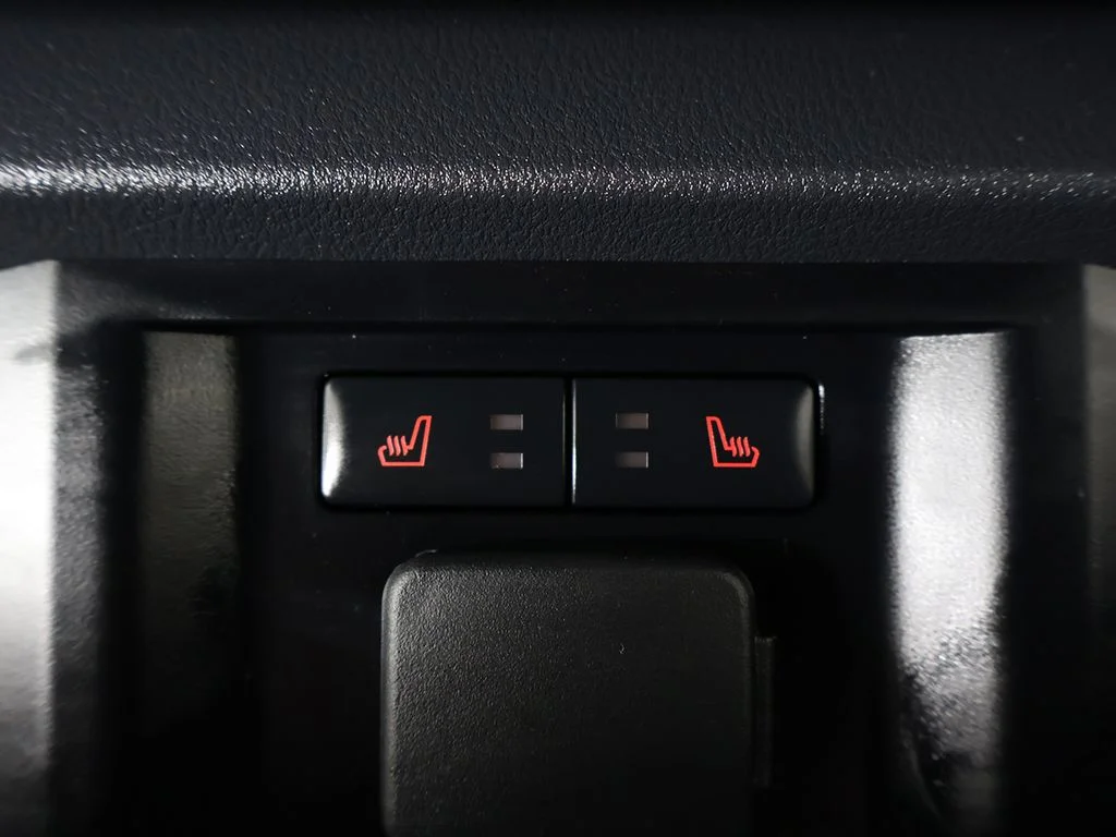 Used 2023 Avalanche Gray Ford Lariat image 60