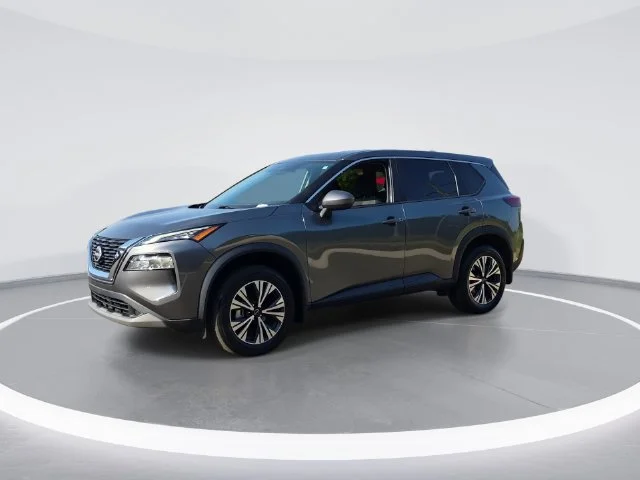 Used 2023 Gray Nissan SV image 4