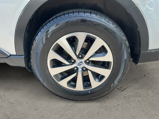 Used 2021 Silver Subaru 2.5i image 9