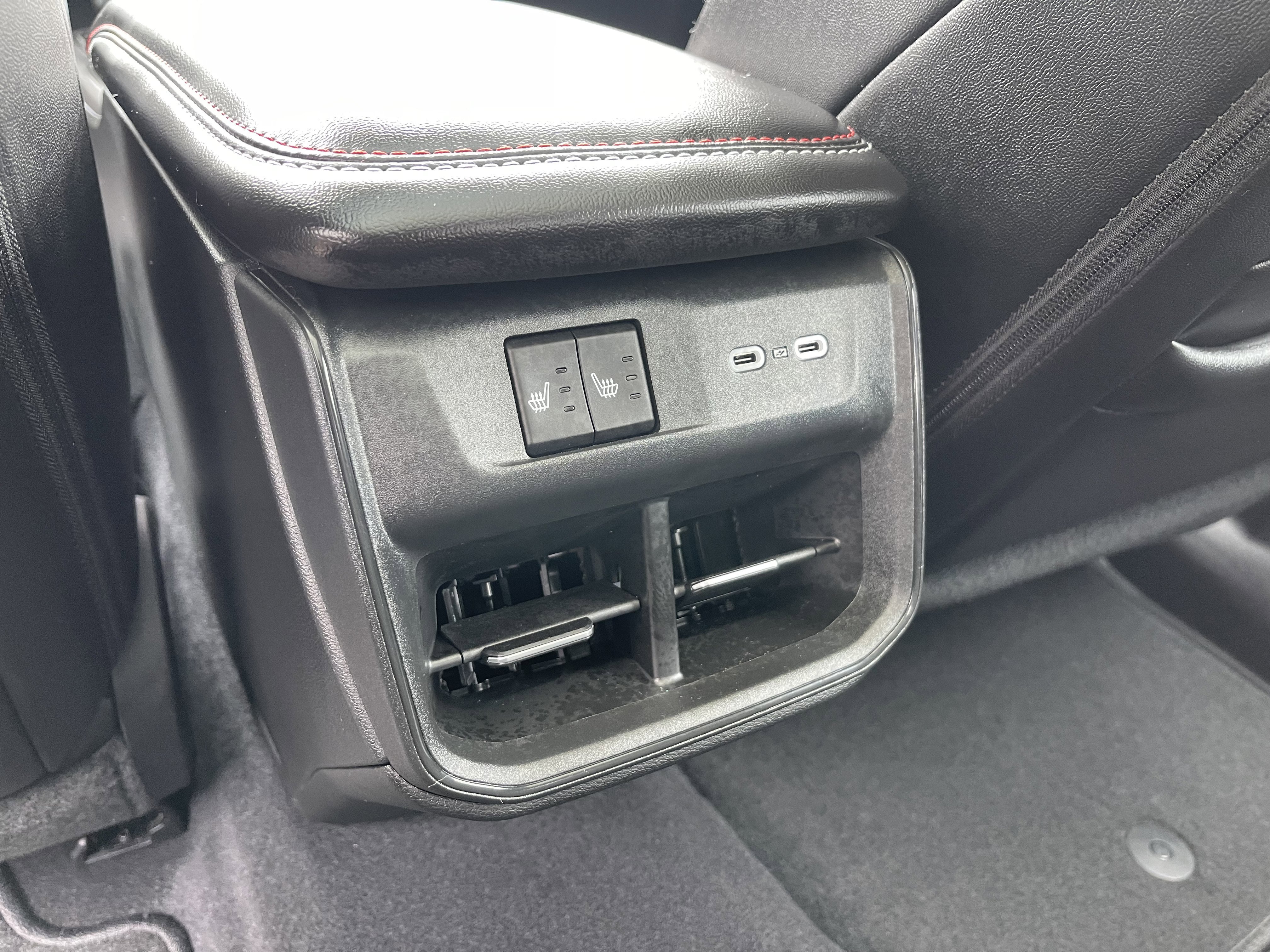 New 2026 White Knuckle Exterior Paint Dodge R/T image 22
