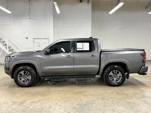 Used 2025 Gray Nissan SV image 4