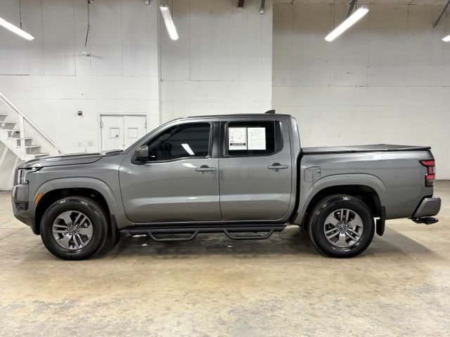 Used 2025 Gray Nissan SV image 4