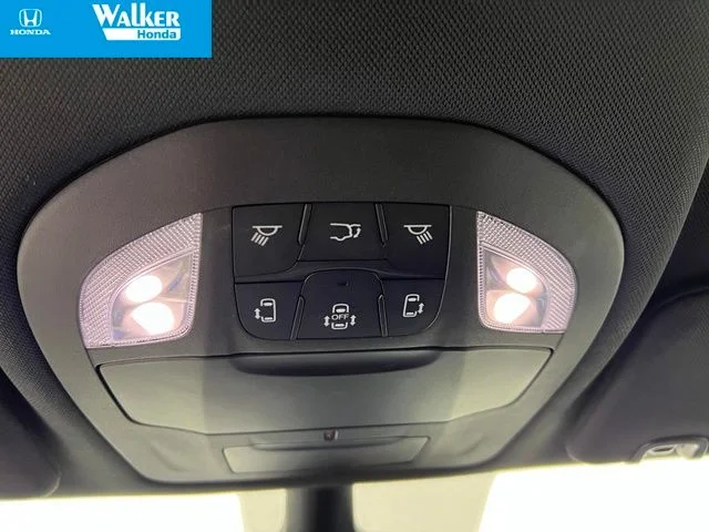 2025 Chrysler Pacifica Select - Photo 34