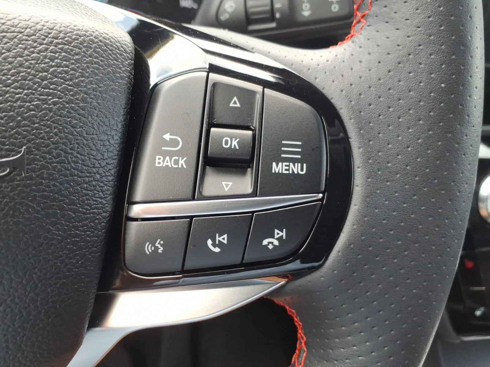 2024 Ford Explorer ST-LINE - Photo 27