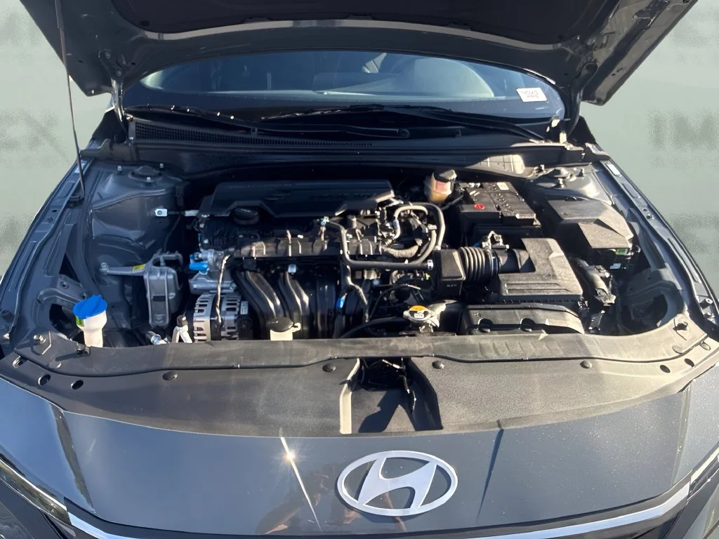Used 2026 Gray Hyundai SEL Sport image 26