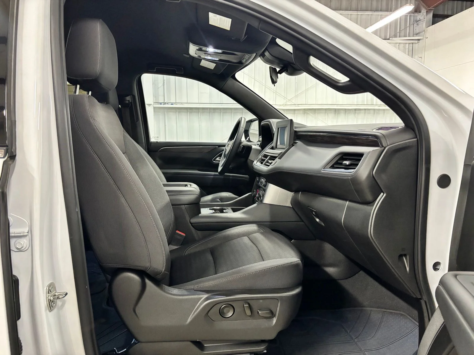 Used 2024 White Chevrolet LS image 21