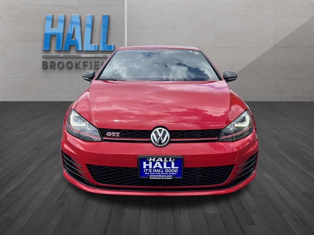 Used 2017 Red Volkswagen Sport image 8