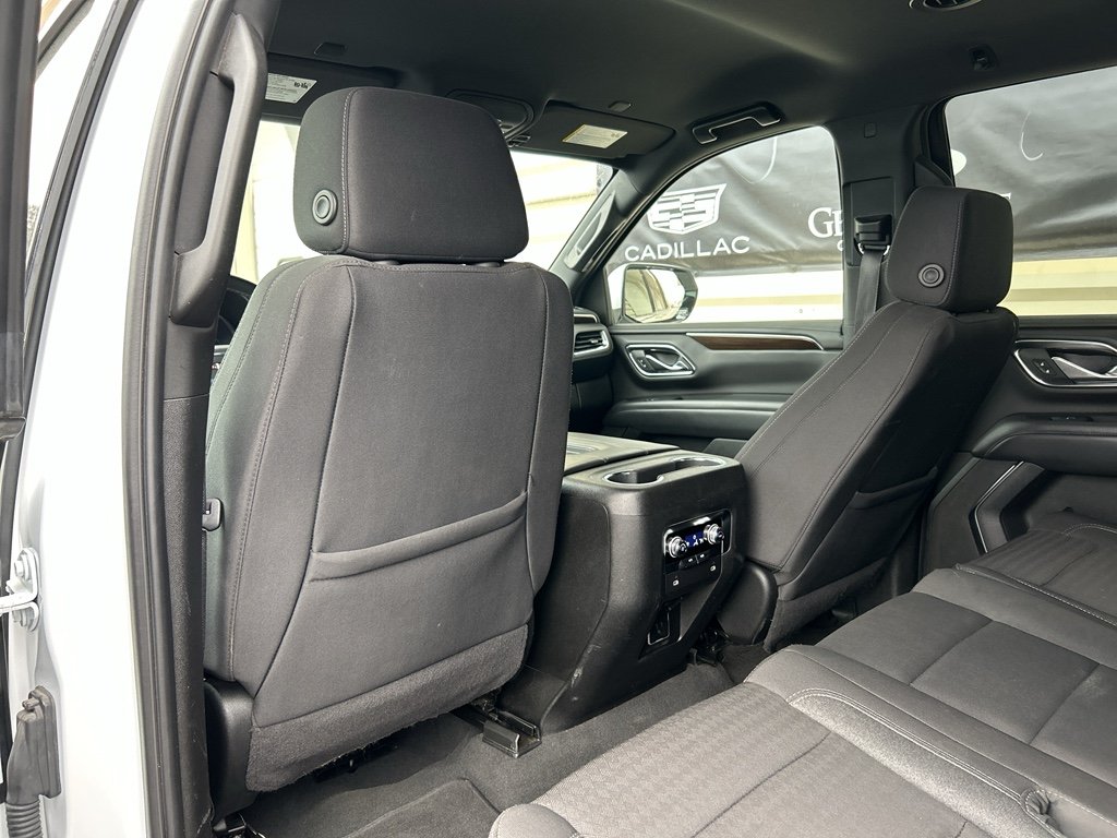 2024 GMC Yukon SLE - Photo 14