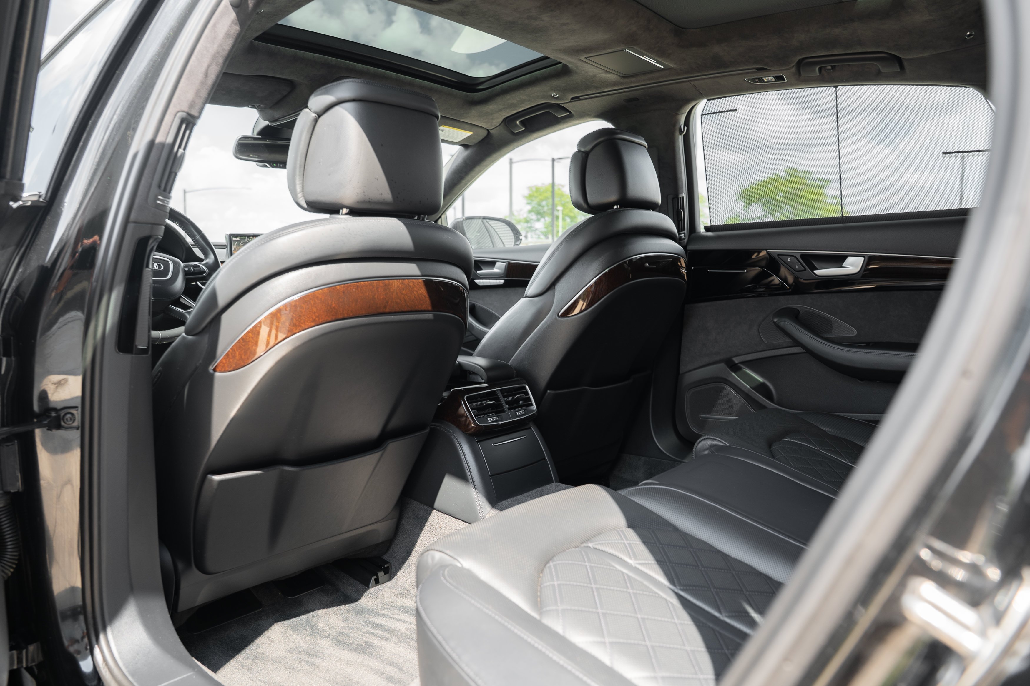 Used 2017 Mythos Black Metallic Audi Sport image 24
