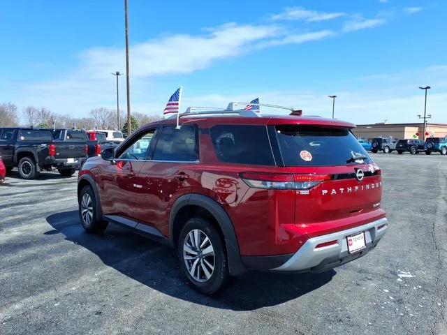 2024 Nissan Pathfinder SL - Photo 6
