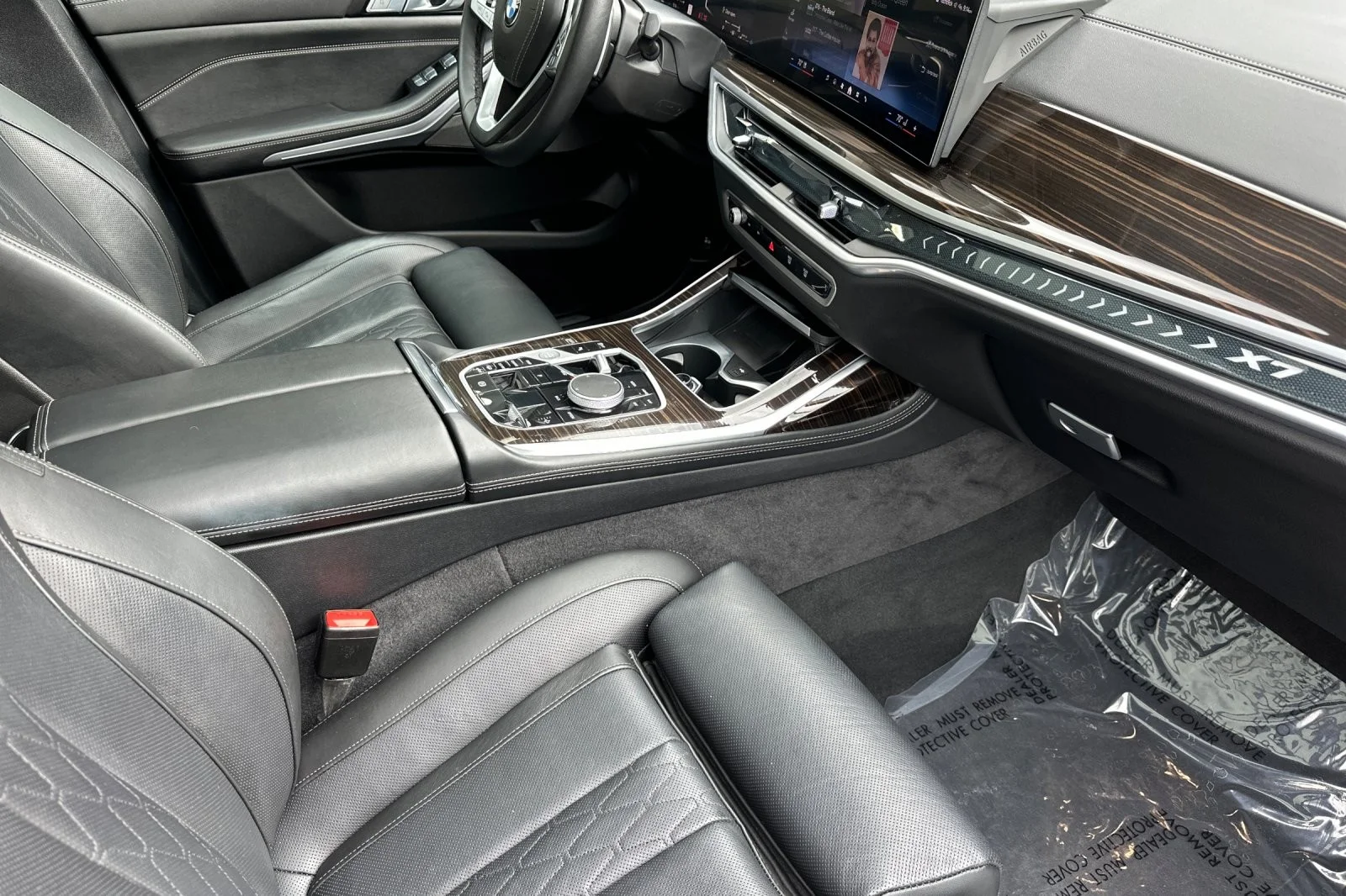 Used 2026 Black Sapphire Metallic BMW xDrive40i image 16