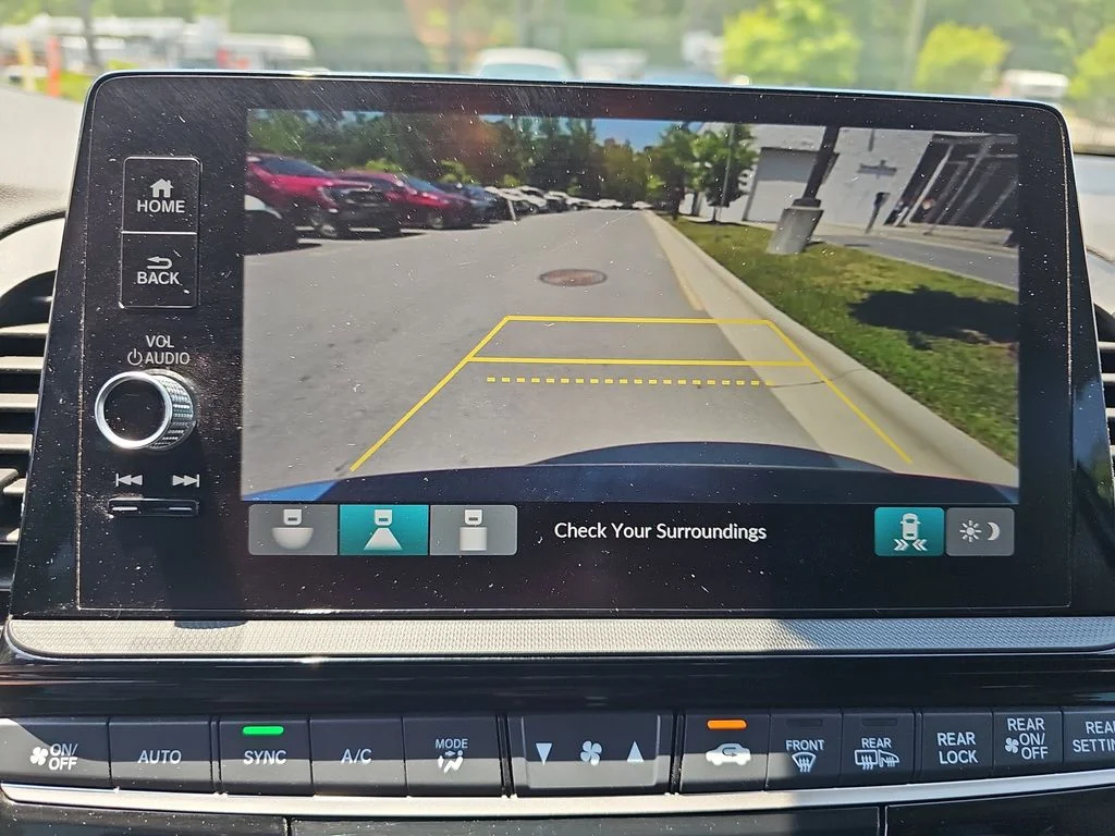 Used 2025  Honda EX-L image 22