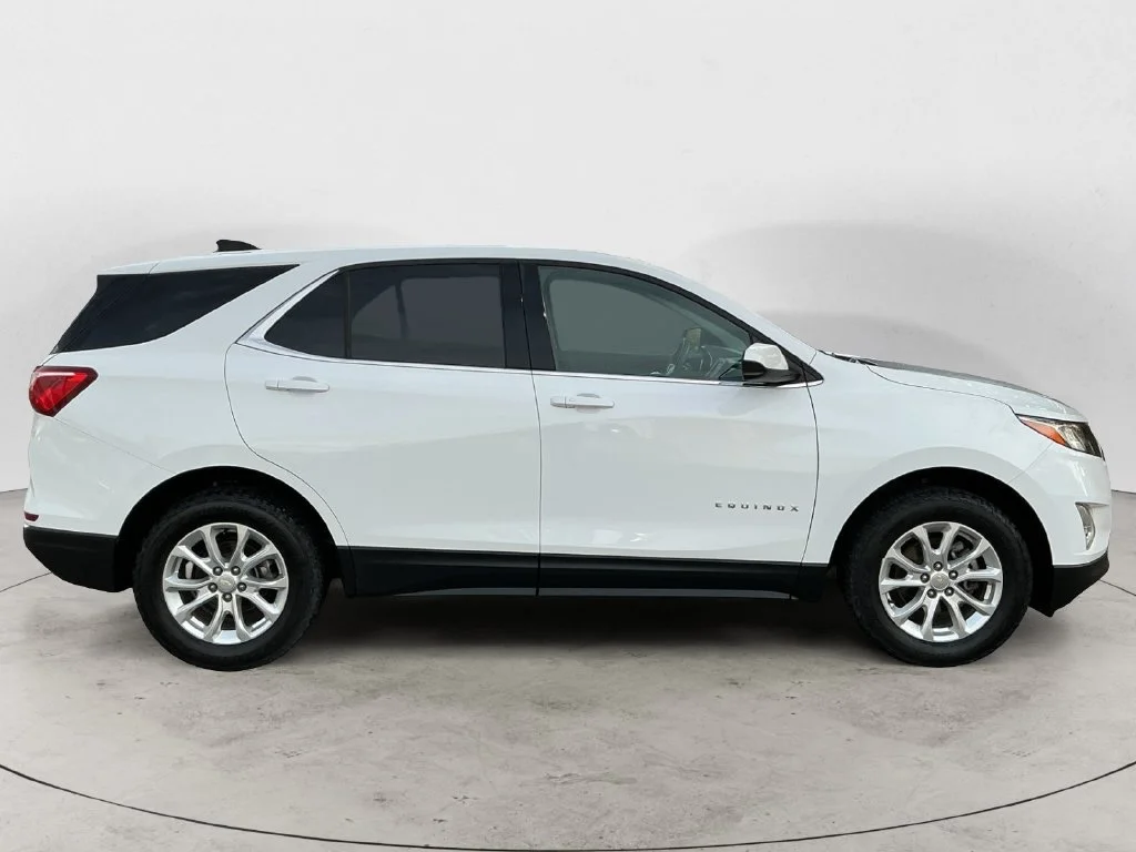 Used 2020 SUMMIT WHITE Chevrolet LT image 7