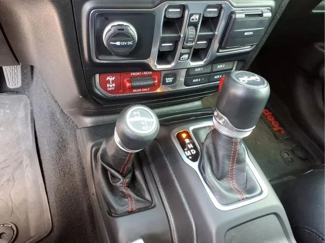 Used 2020 Gray Jeep Unlimited Rubicon image 28