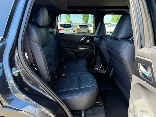 New 2026 Moonrock Gray Nissan Platinum image 10