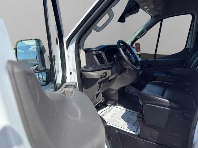 Used 2025 White Ford  image 27