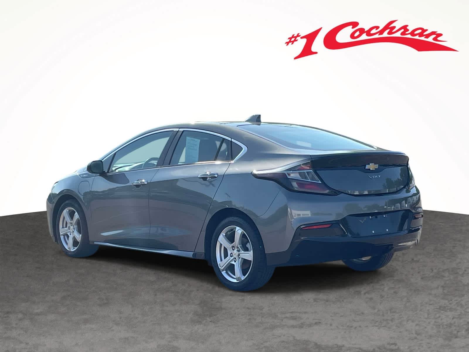 Used 2017 Heather Gray Metallic Chevrolet LT image 9
