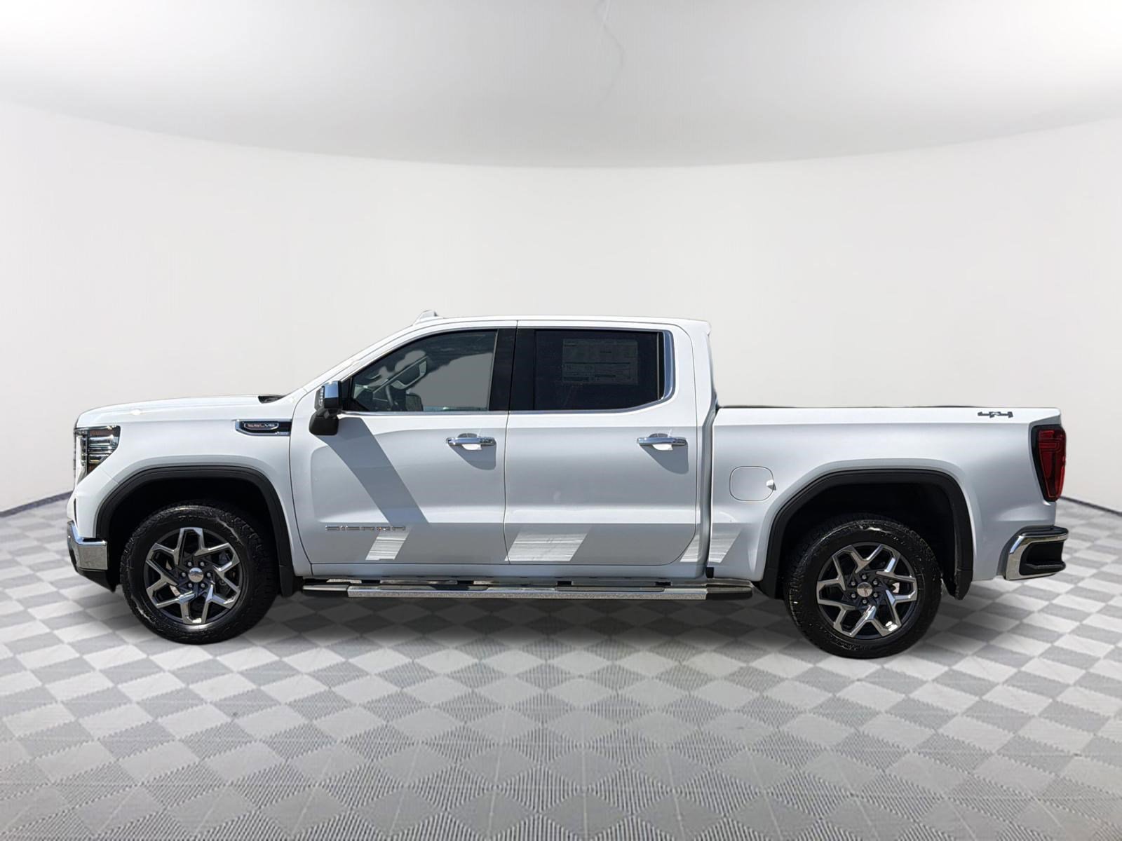 2026 GMC Sierra 1500 SLT - Photo 8
