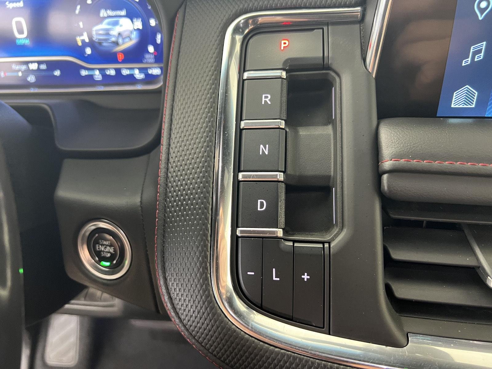 Used 2022 Summit White Chevrolet RST image 19