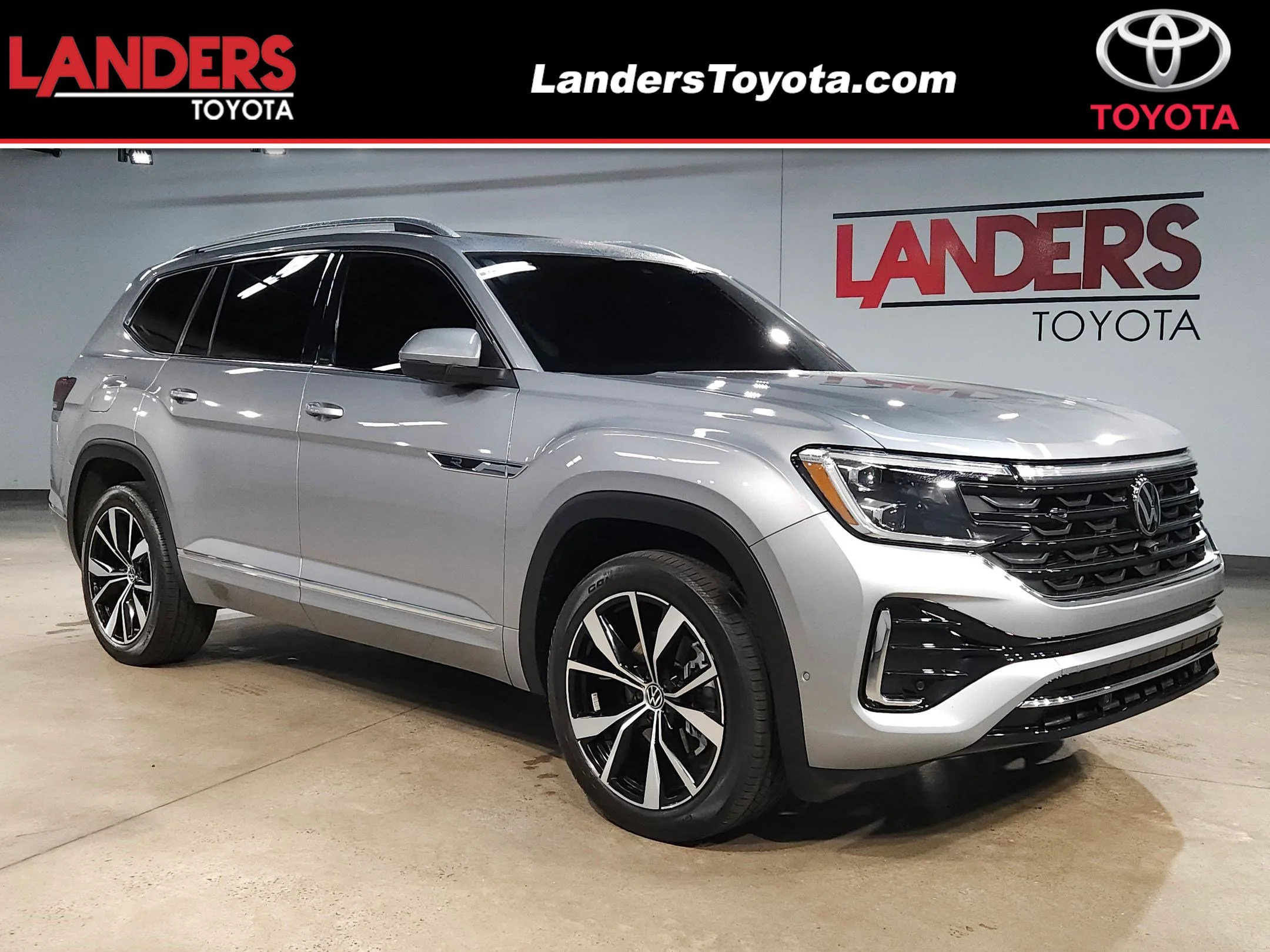 2024 Volkswagen Atlas SEL Premium R-Line