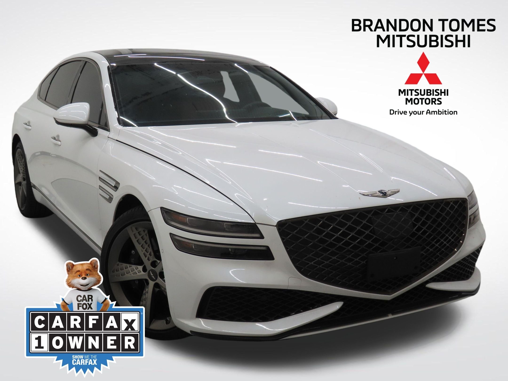 Used 2024 White Genesis 3.5T image 1