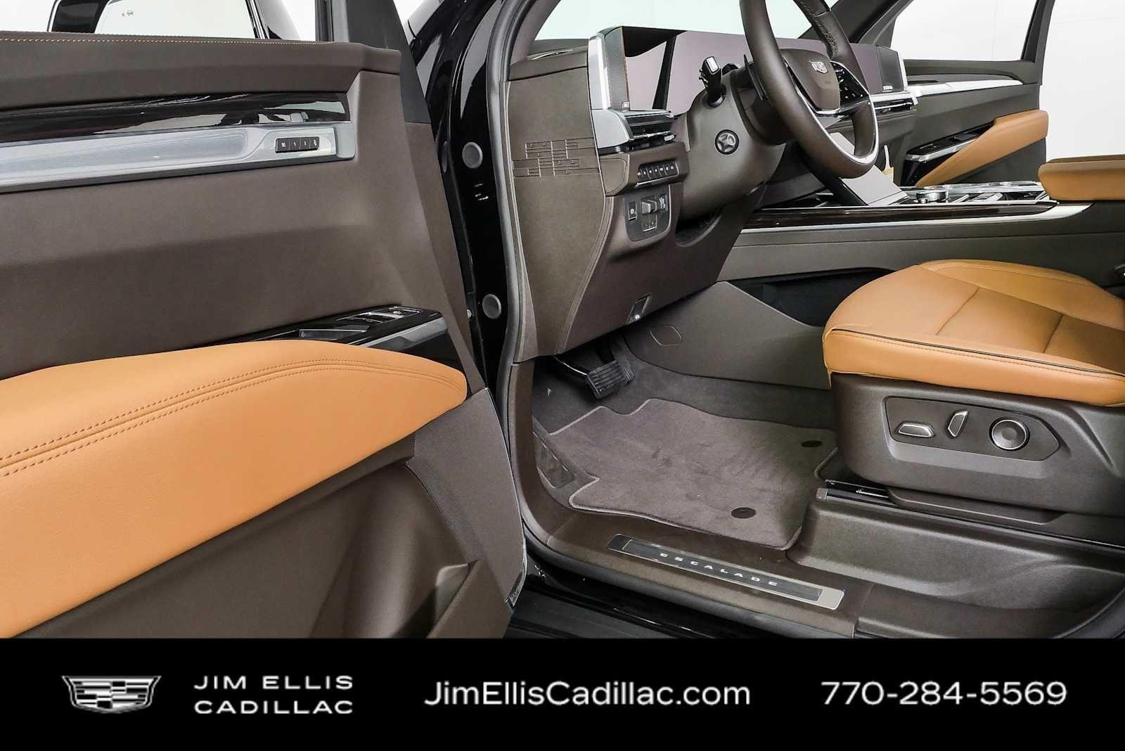 2026 Cadillac Escalade Luxury - Photo 8