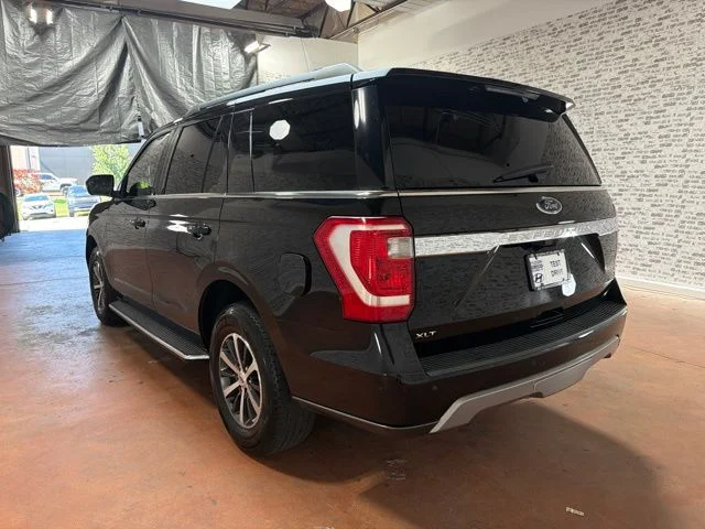 Used 2019 Agate Black Metallic Ford XLT image 5