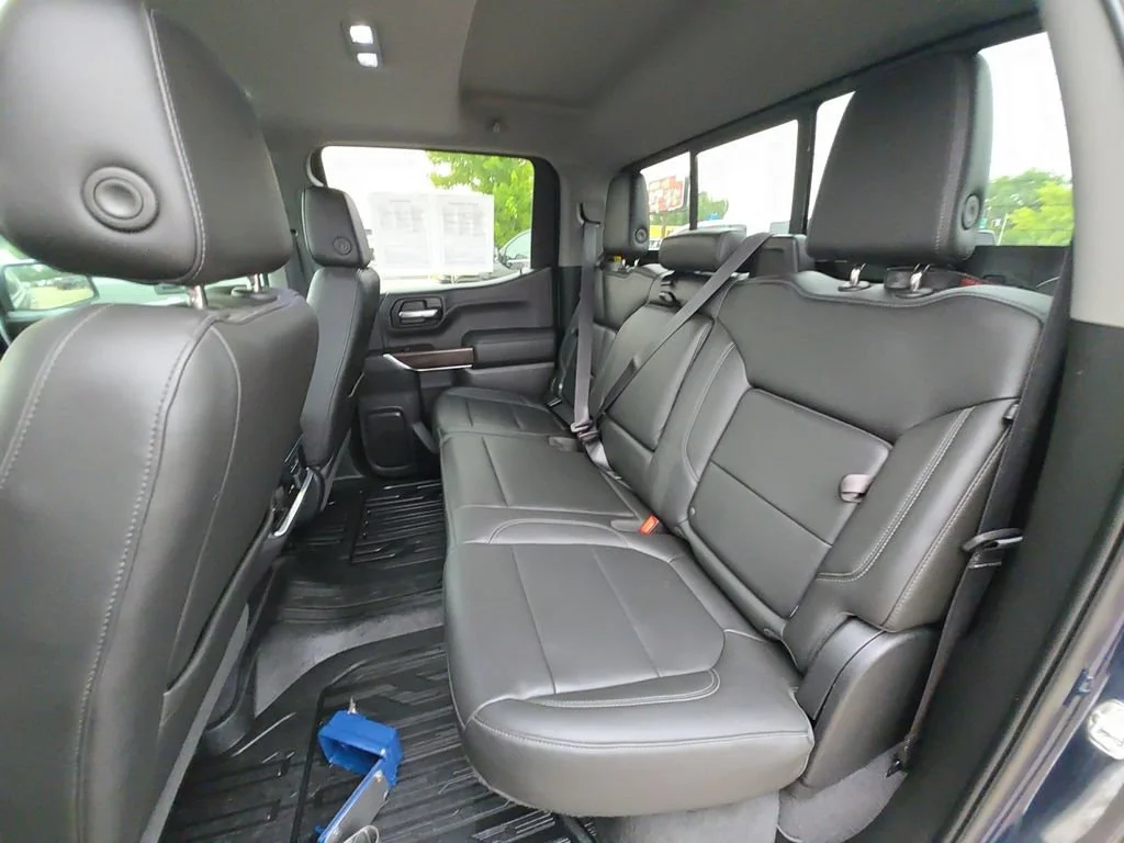 Used 2019 PACIFIC BLUE METALLIC GMC SLT image 22
