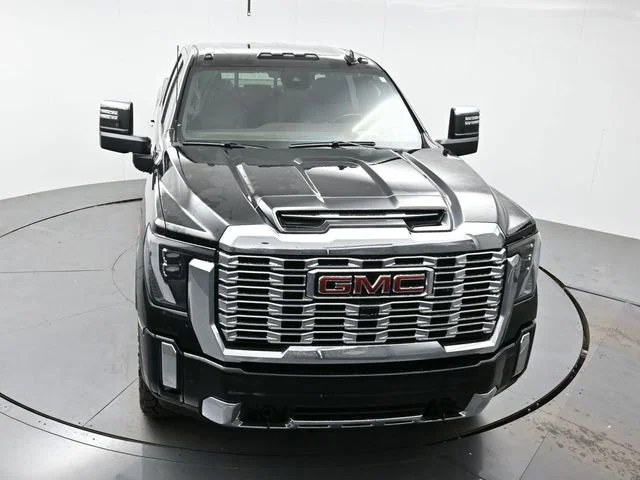 Used 2024 Onyx Black GMC Denali image 18