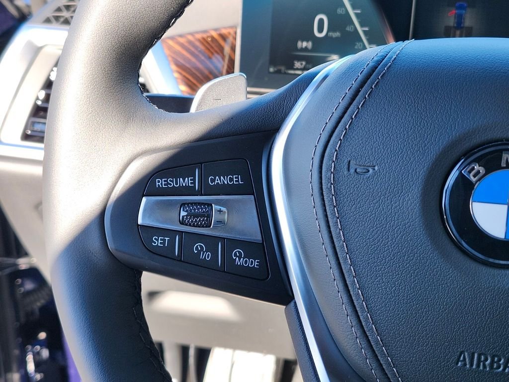 Used 2026 Blue BMW xDrive40i image 29
