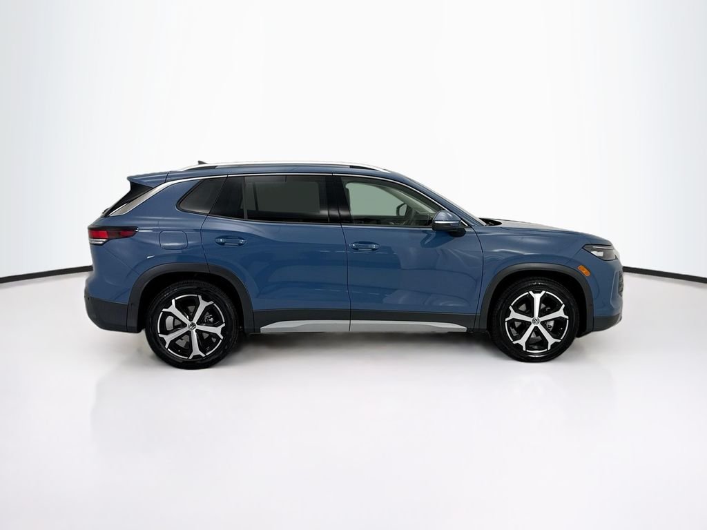 New 2026 Monterey Blue Pearl Volkswagen SE image 4