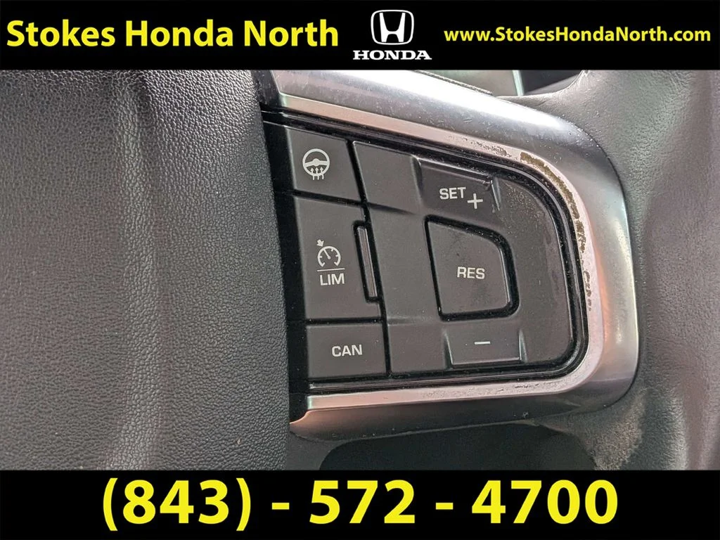 Used 2015  Land Rover HSE image 23