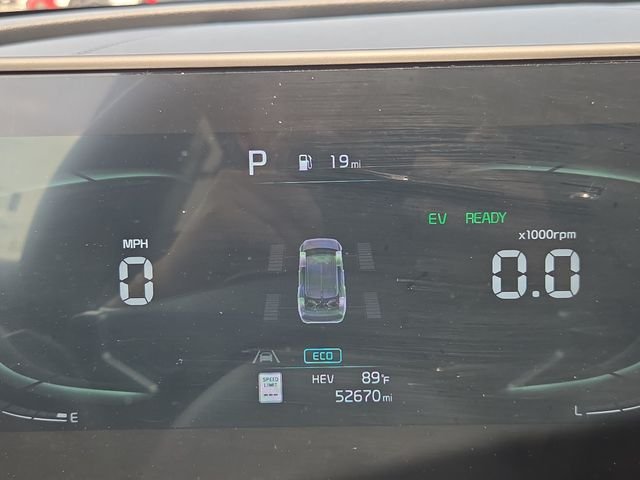 Certified Used 2024 Snow White Pearl Kia X-Line image 25