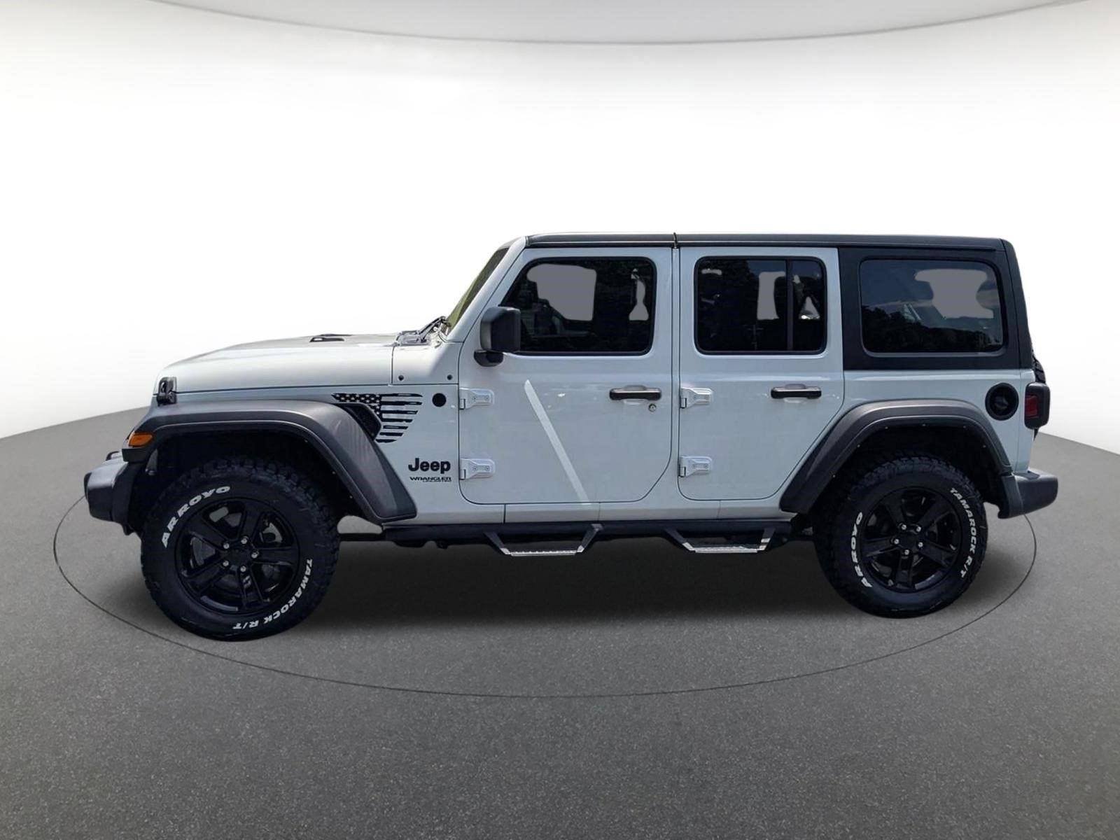 Used 2022 Bright White Clearcoat Jeep Unlimited Sport Altitude image 8