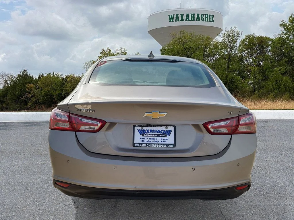 Used 2024 Gray Chevrolet LT image 4