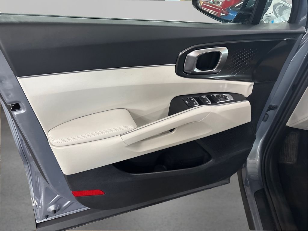 New 2025 Everlasting Silver Kia S image 23