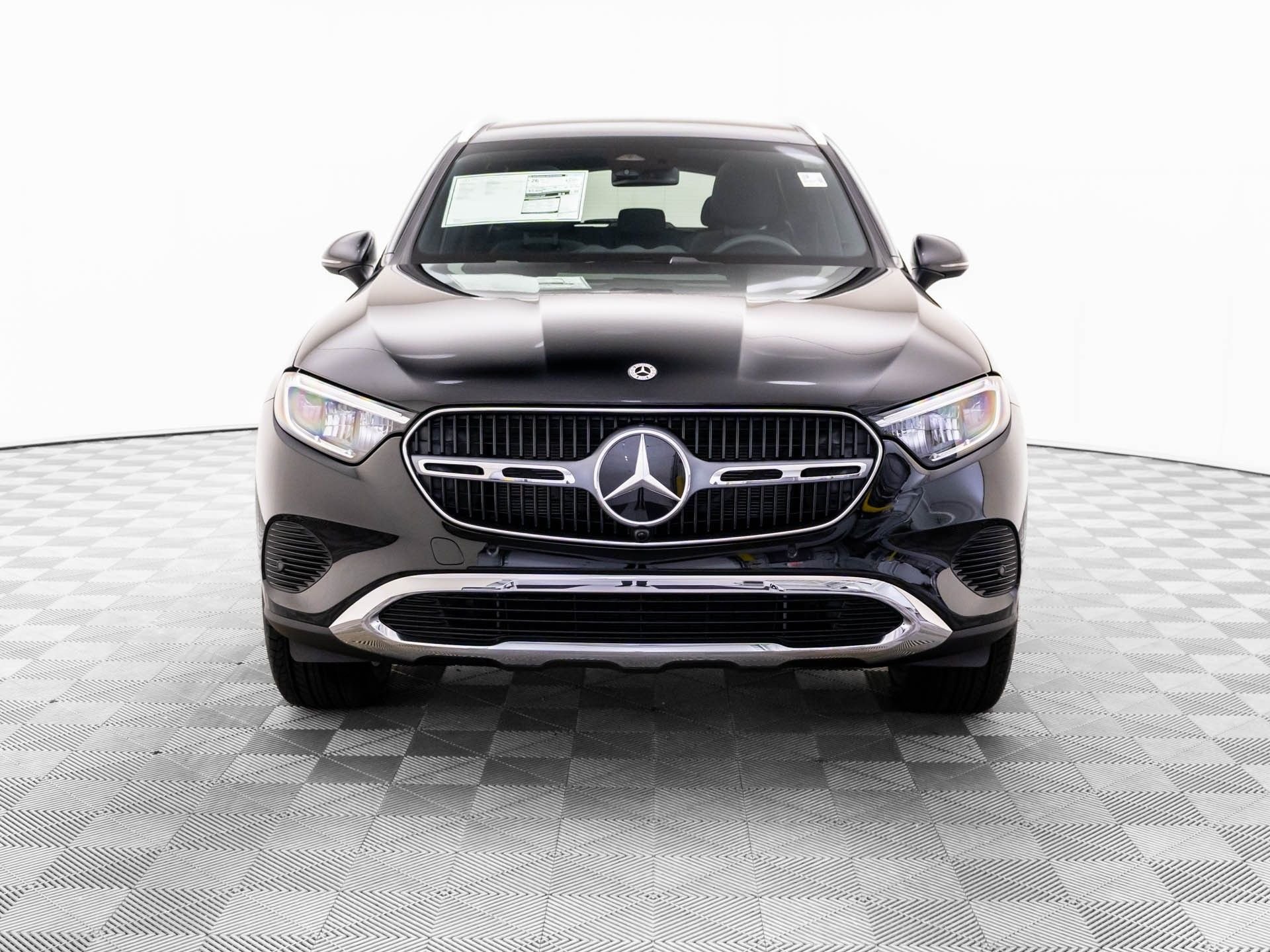 New 2026 Black Mercedes-Benz GLC 300 image 8