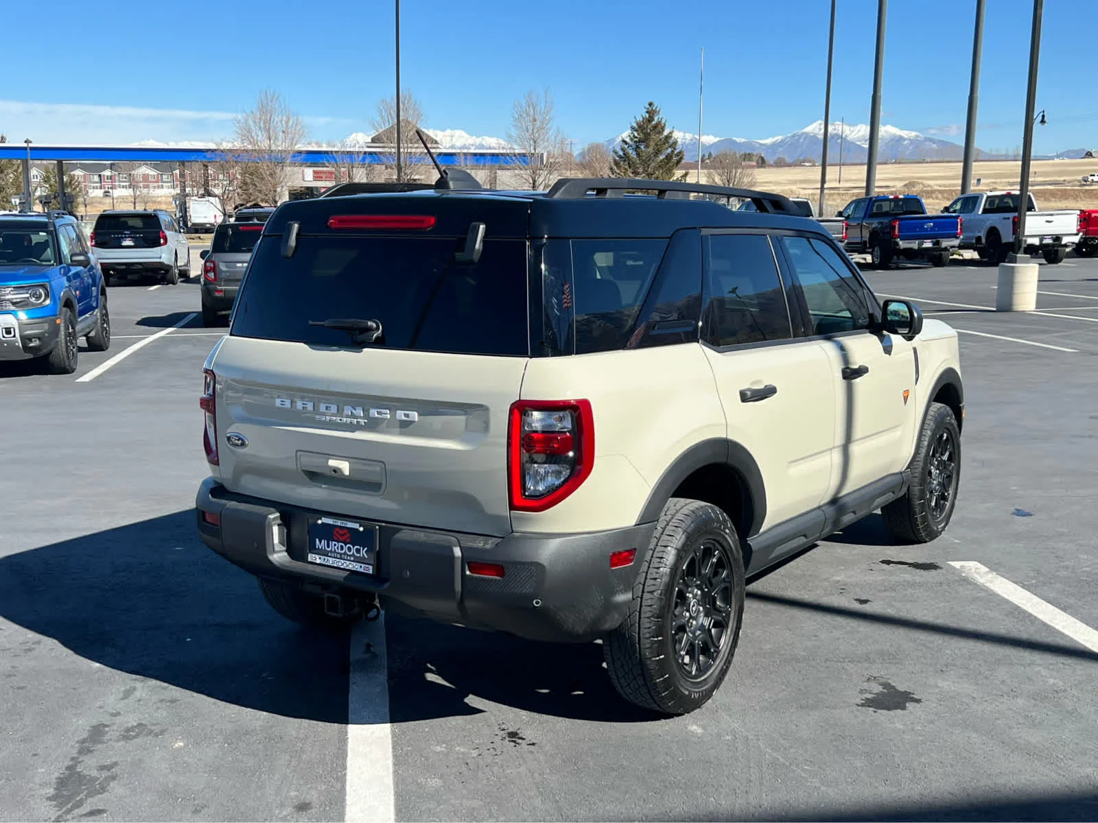 Used 2025 Desert Sand Ford Badlands image 8
