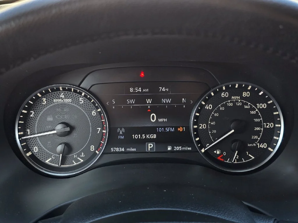Used 2024 Silver Nissan SL image 31