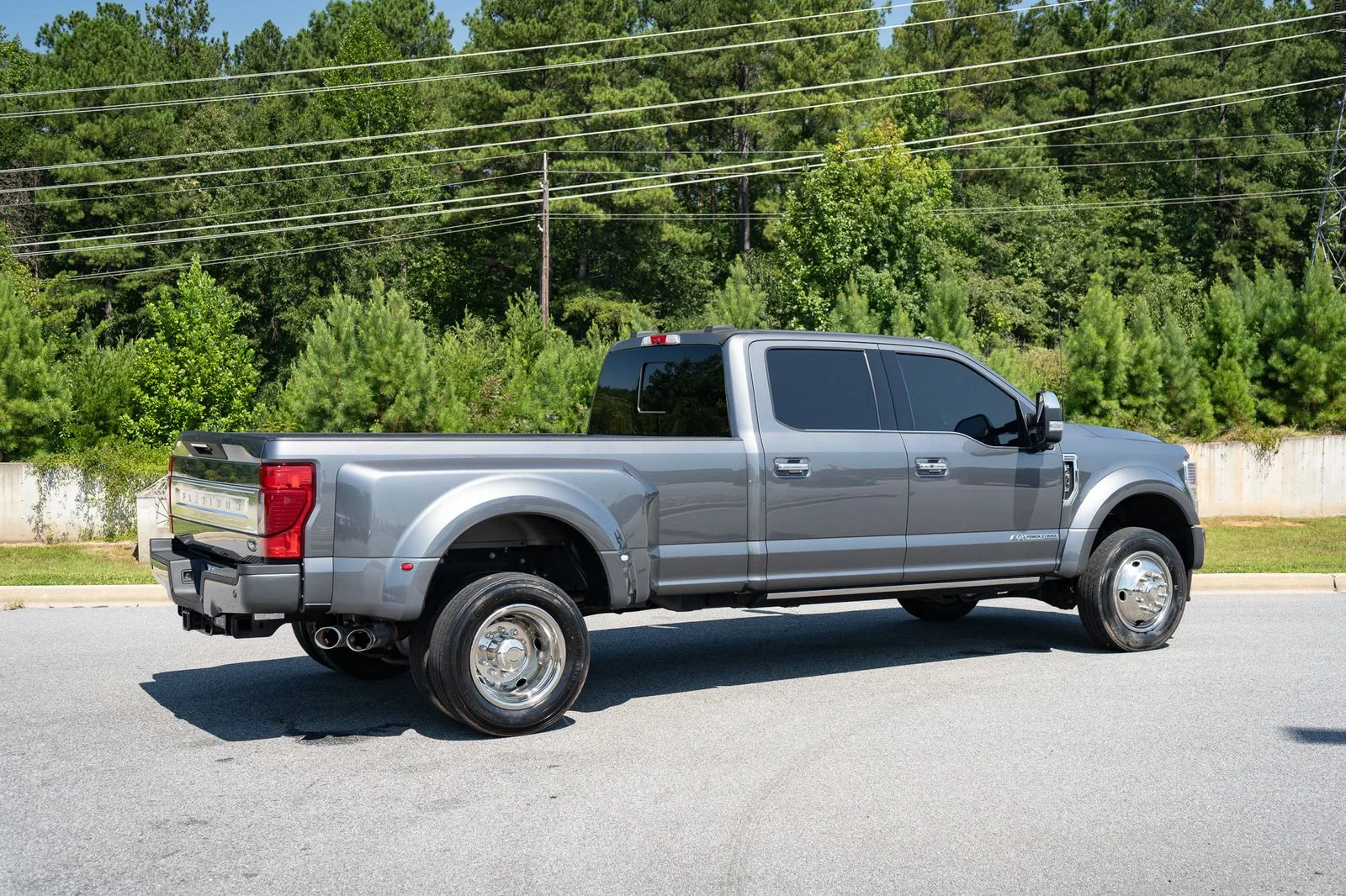 Used 2022 Gray Ford Platinum image 23