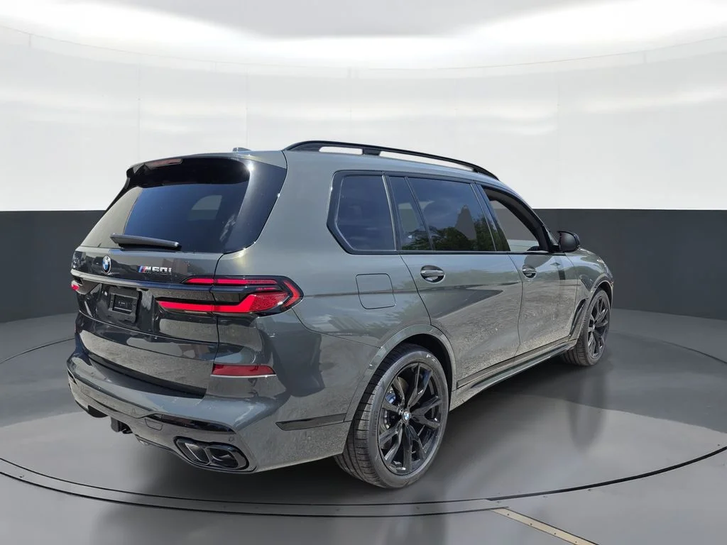 New 2027 Dravit Grey Metallic BMW M60i image 3