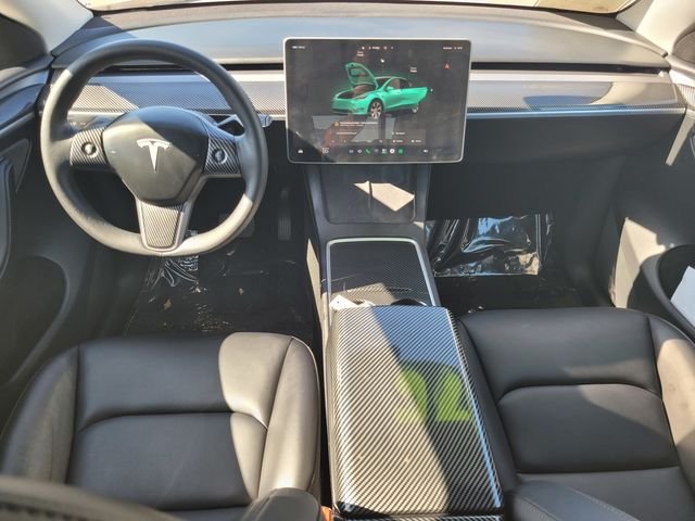 Used 2024  Tesla Long Range image 17