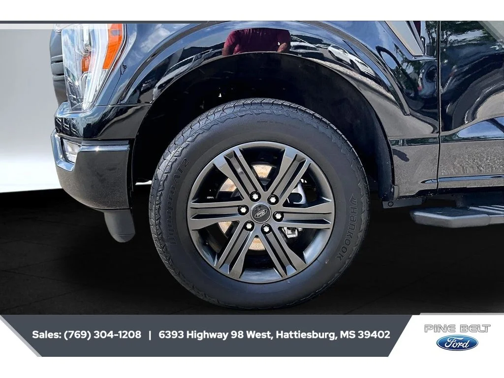 Used 2022 Agate Black Metallic Ford XLT image 7